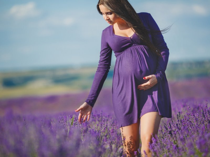 Весна не за горами - статья о весенней одежде для беременных, города Астаны.